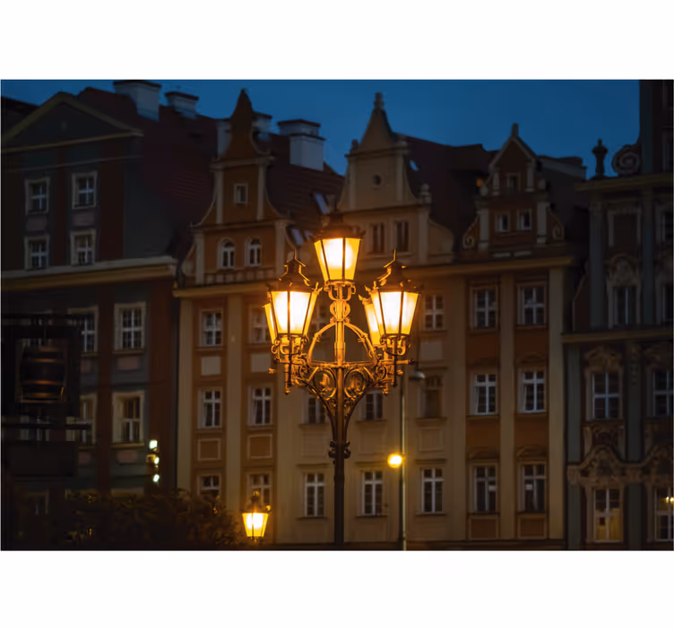 Toile fenêtre salon wrocław au crépuscule - TenStickers