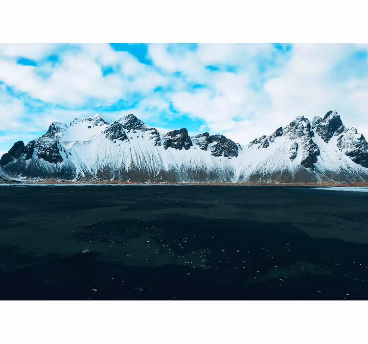 Toile fenêtre chambre montagnes de vestrahorn - TenStickers
