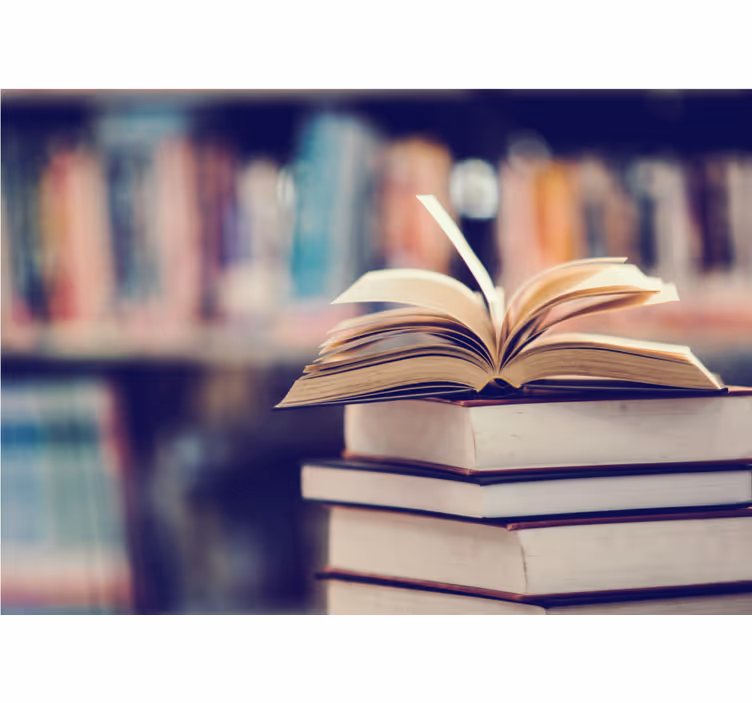 Toile fenêtre rustique pile de livres énorme - TenStickers