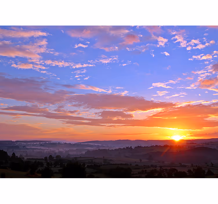 Tapisserie murale paysage coucher de soleil sur collines - TenStickers