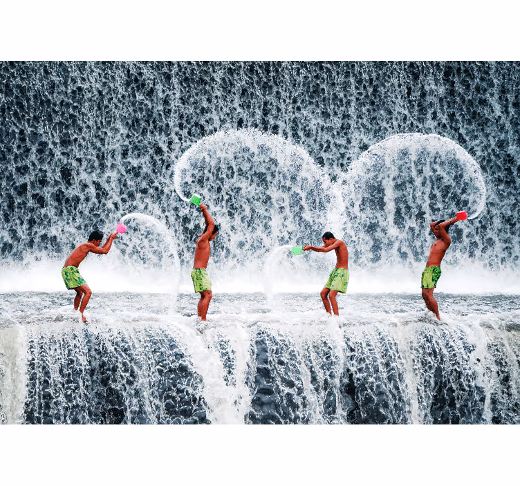 Tapisserie personnalisé Éclaboussure d'eau ludique - TenStickers