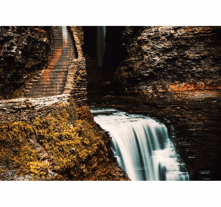 Tapisserie murale paysage vue sur une cascade flottante - TenStickers