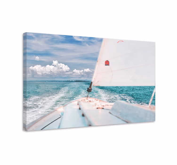 Tableau paysage Bateau dans la mer près de la côte nuages blancs - TenStickers