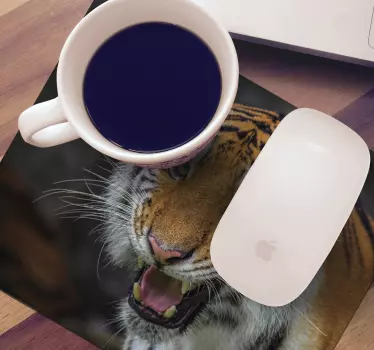 Mouse pad gamer image de tigre fier - TenStickers