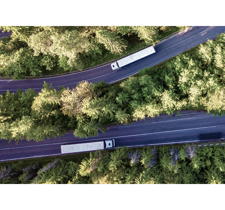 Tapisserie véhicules camions sur l'autoroute - TenStickers