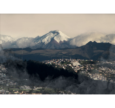 Tapisserie montagne perspective sur la montagne enneigée - TenStickers