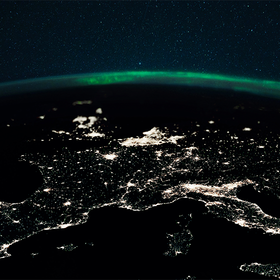 Poster carte du monde vue nocturne aérienne - TenStickers