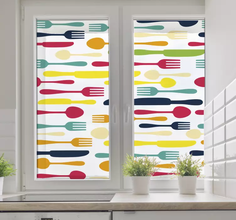 Sticker fenêtre cuisine motif couverts colorés - TenStickers