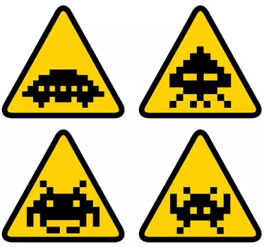 Sticker Voiture space invaders panneau - TenStickers