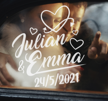 Sticker mariage prénoms et date avec cœurs - TenStickers