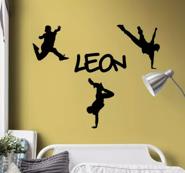 Autocollant Trois silhouettes de danseurs avec prénom en graffiti - TenStickers
