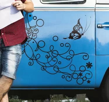 Sticker papillon et feuilles pour voiture - TenStickers