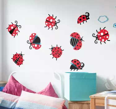 Sticker Maison Coccinelles - TenStickers