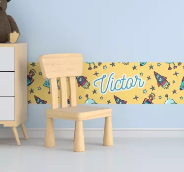 Sticker Chambre Enfant frise au nom personnalisé - TenStickers