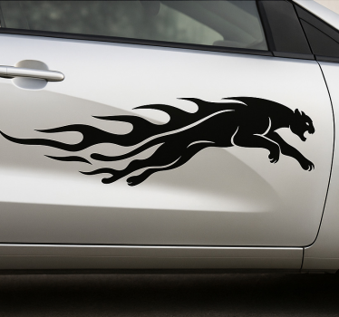 Sticker voiture puma en course avec flammes - TenStickers