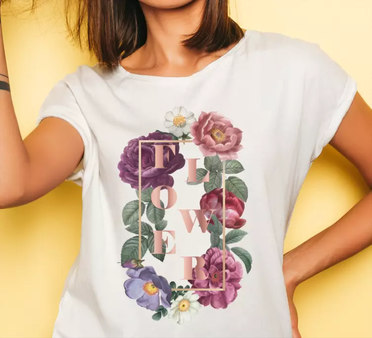 T-shirt typographie florale personnalisée - TenStickers