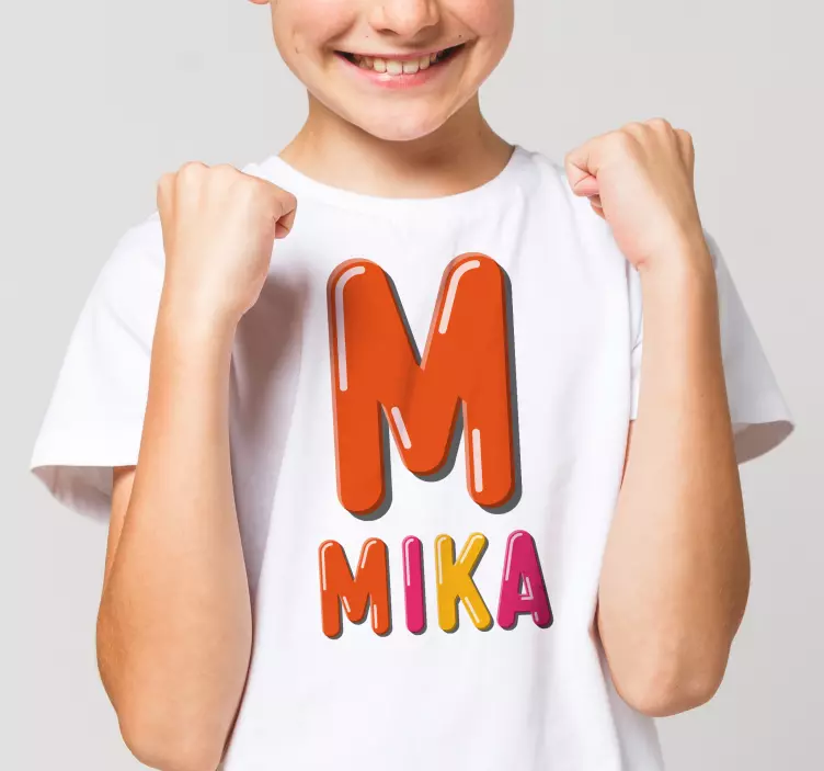 T shirt - première lettre nom du t-shirt - TenStickers