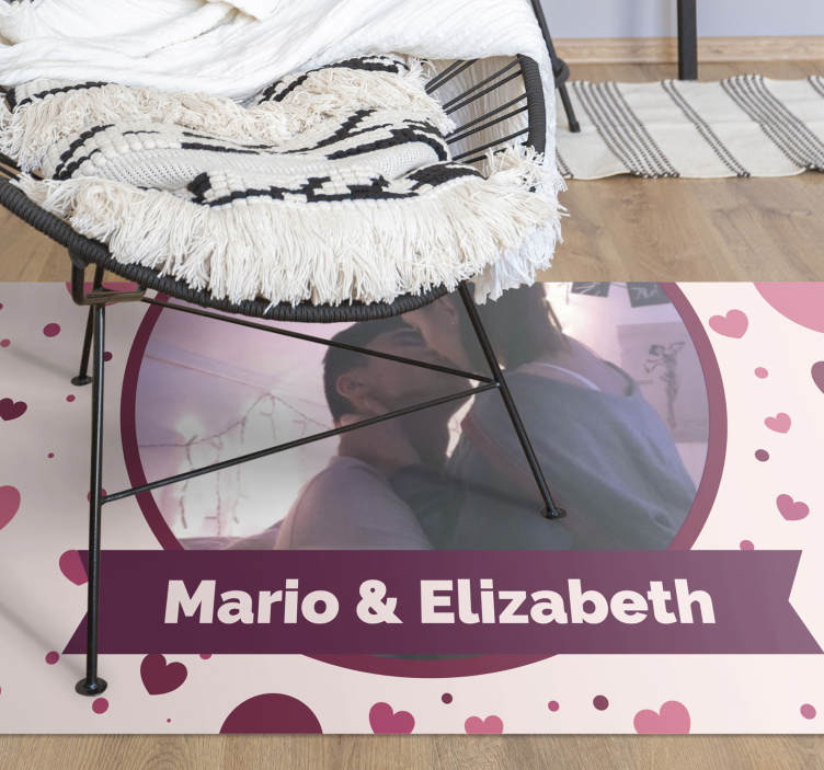 Tapis vinyle avec nom Photo avec des coeurs - TenStickers