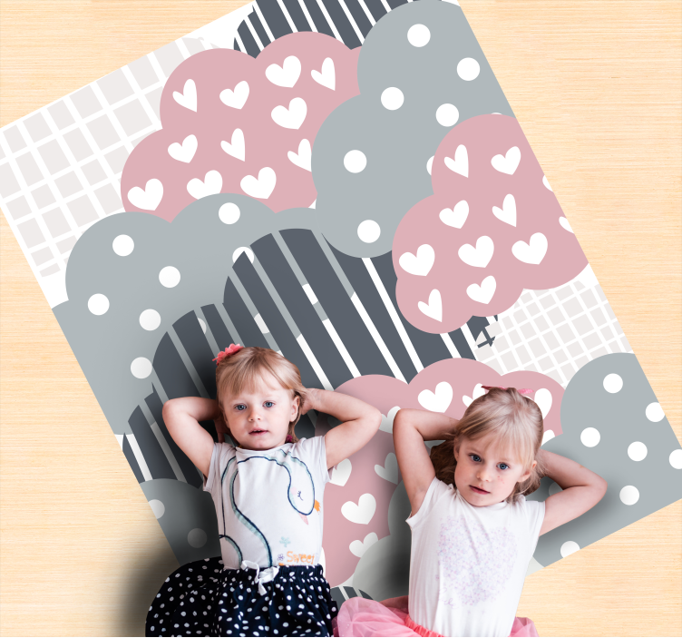 Tapis vinyle pour enfants motif de coeurs nuageux - TenStickers